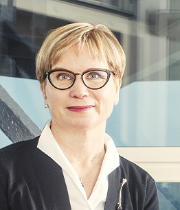 Kehittämispäällikkö Helena Launiainen